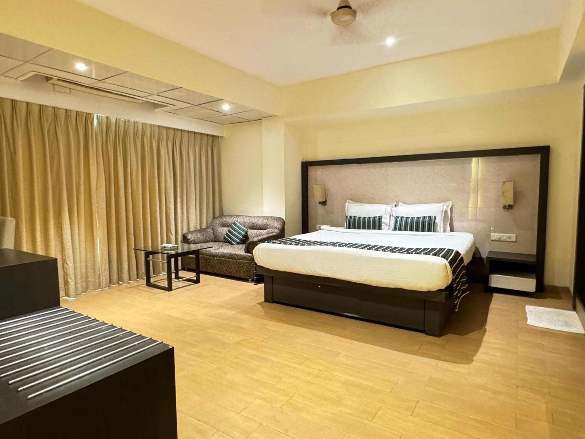 Hotel Galaxy Mumbai Exterior foto