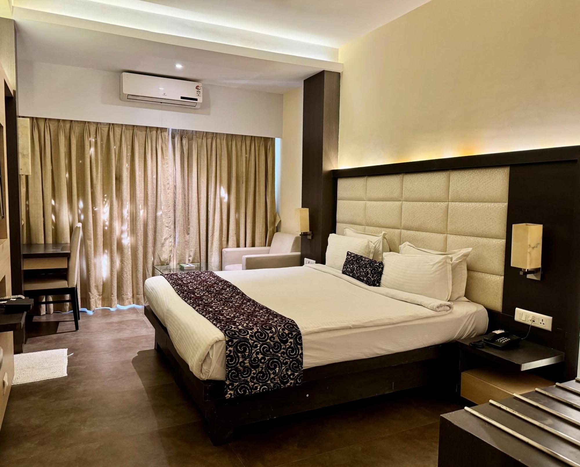 Hotel Galaxy Mumbai Exterior foto