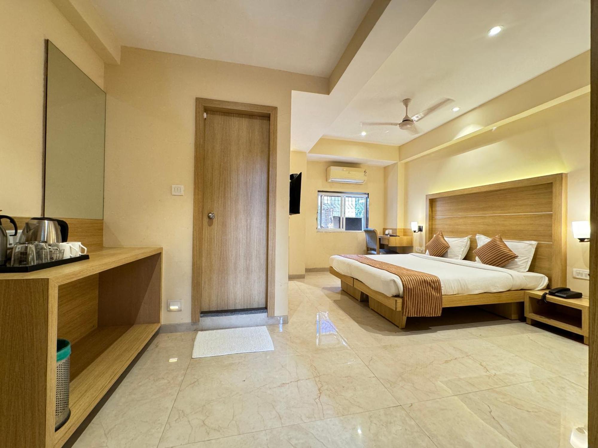 Hotel Galaxy Mumbai Exterior foto