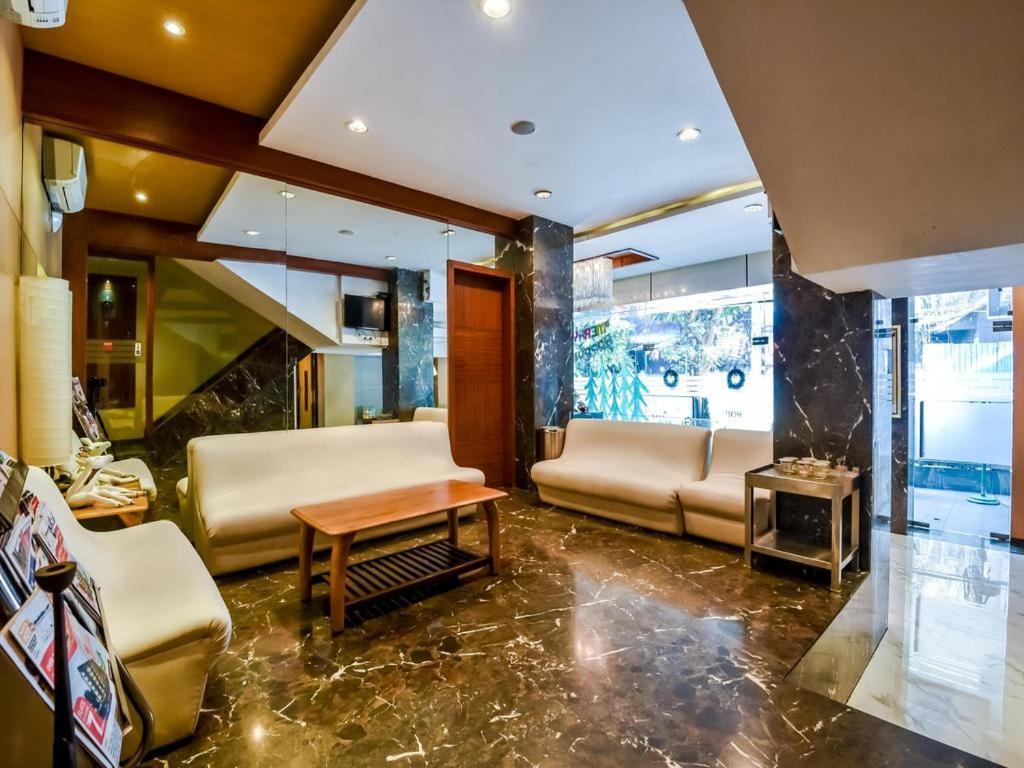 Hotel Galaxy Mumbai Exterior foto